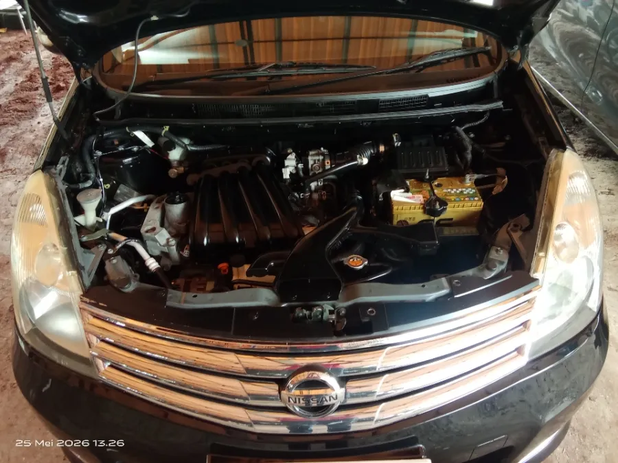 Foto Mobil Bekas Mesin Nissan Grand Livina 1.5 XV tahun 2013
