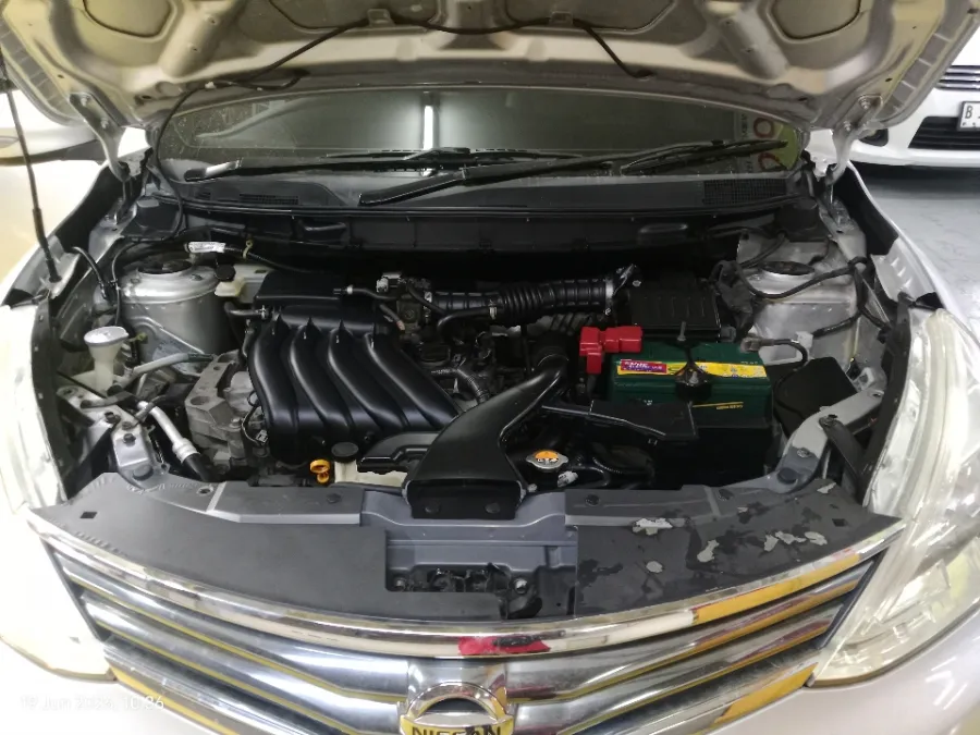 Foto Mobil Bekas Mesin Nissan Grand Livina 1.5 XV tahun 2016