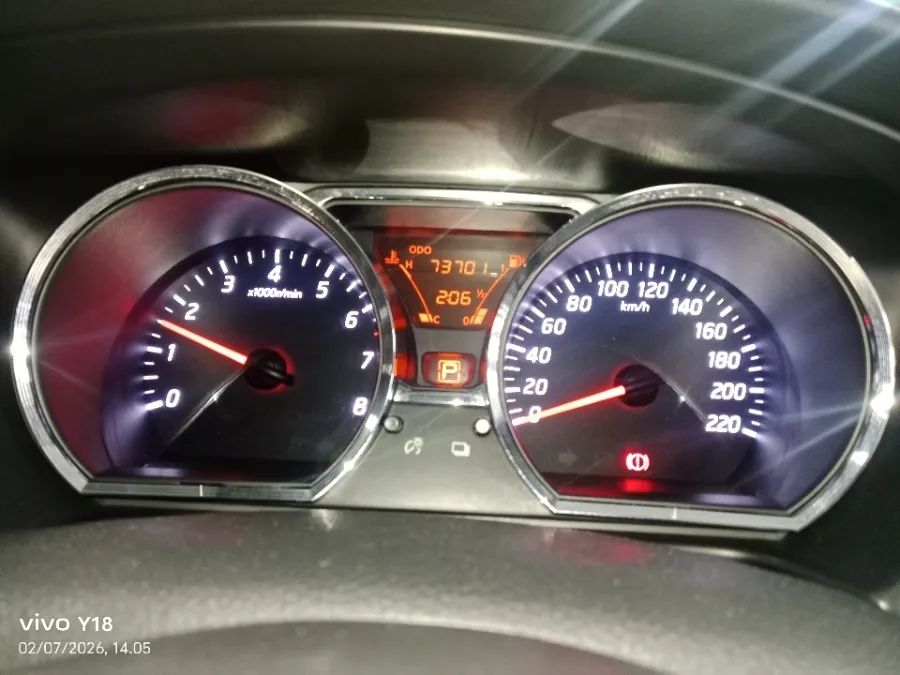 Foto Mobil Bekas Odometer Nissan Grand Livina 1.5 XV tahun 2018