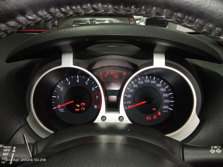 Foto Mobil Bekas Odometer Nissan Juke 1.5 tahun 2012