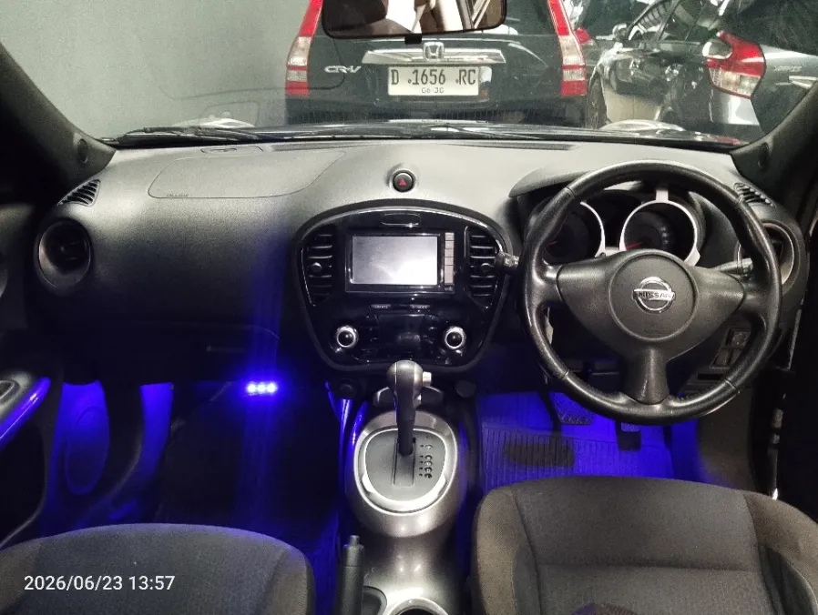 Foto Mobil Bekas Dashboard Nissan Juke 1.5 tahun 2013