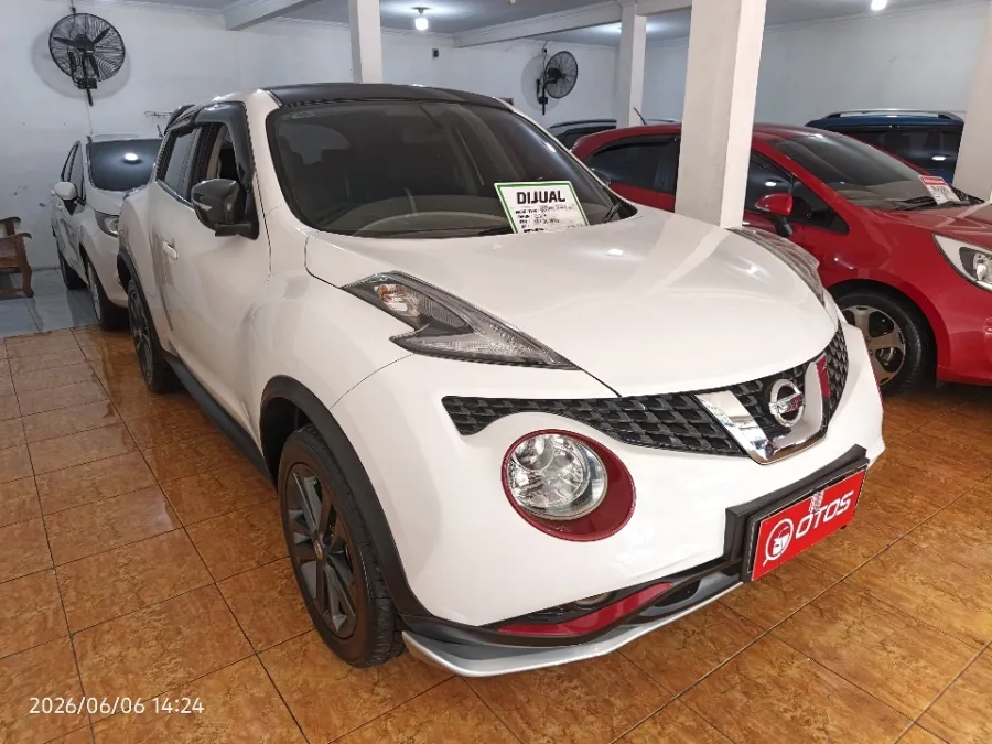 Foto Mobil Bekas Kanan Depan Nissan Juke 1.5 tahun 2016