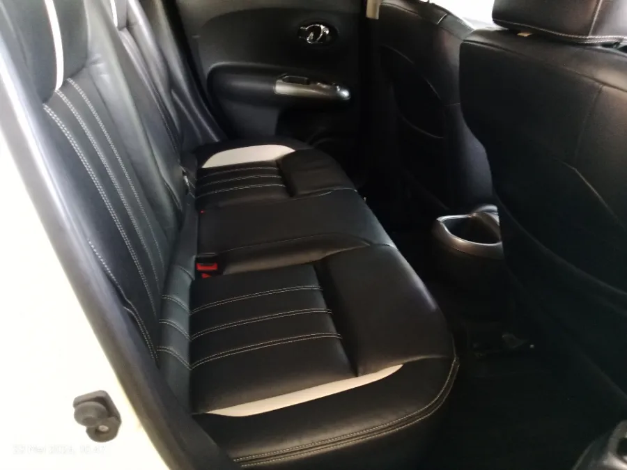 Foto Mobil Bekas Kabin Belakang Nissan Juke 1.5 tahun 2017