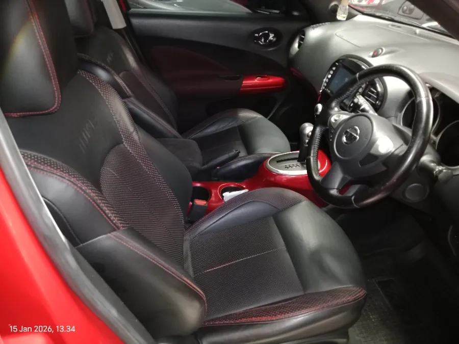 Foto Mobil Bekas Kabin Depan Nissan Juke 1.5 tahun 2018