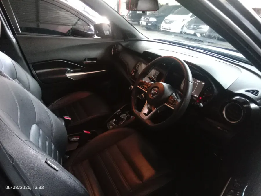 Foto Mobil Bekas Kabin Depan Nissan Kicks 1.2 VL e-Power tahun 2021