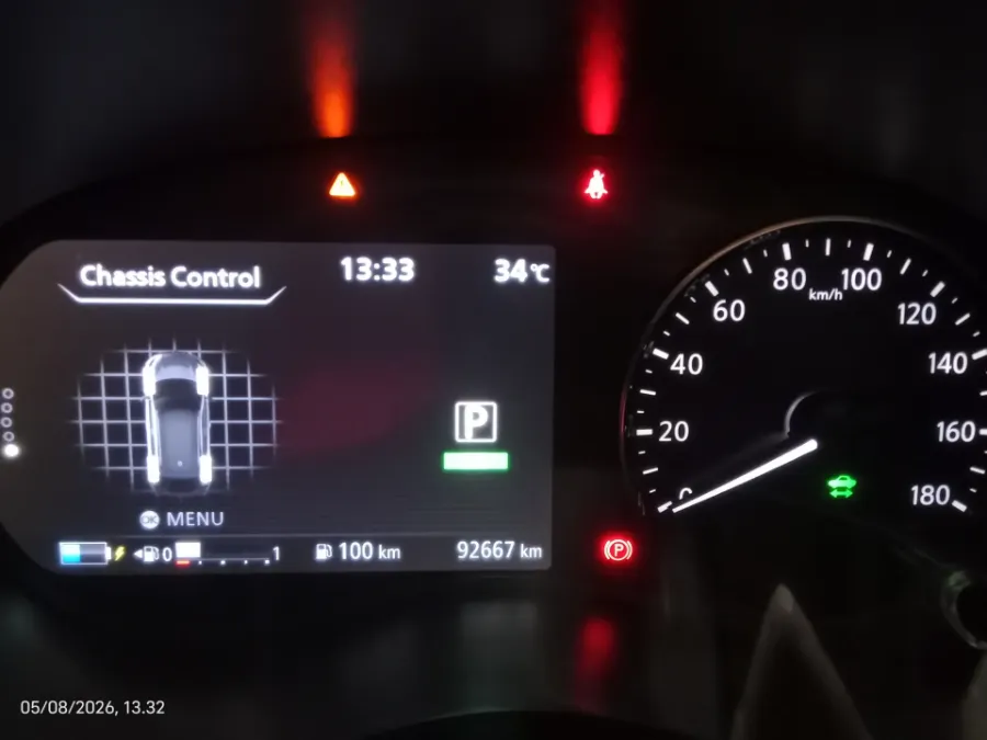 Foto Mobil Bekas Odometer Nissan Kicks 1.2 VL e-Power tahun 2021