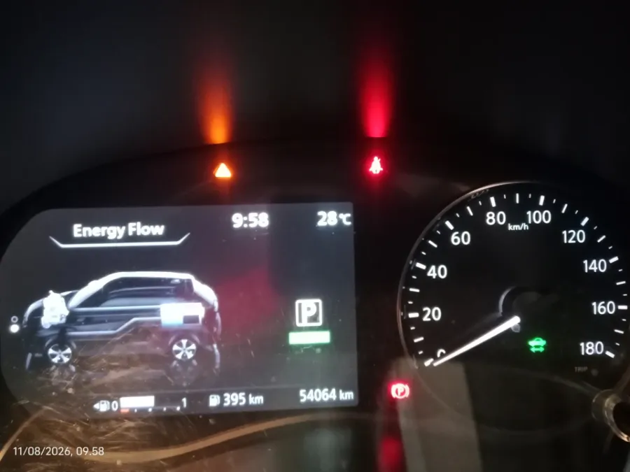 Foto Mobil Bekas Odometer Nissan Kicks 1.2 VL e-Power tahun 2021