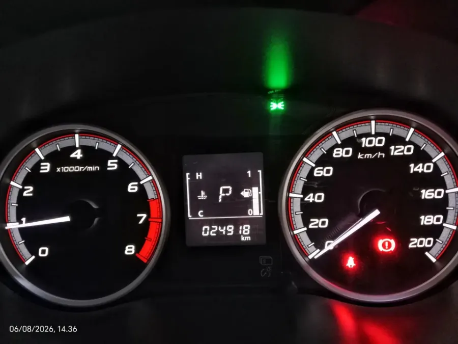 Foto Mobil Bekas Odometer Nissan Livina 1.5 VE tahun 2019