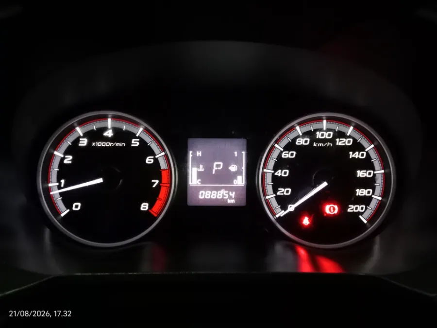 Foto Mobil Bekas Odometer Nissan Livina 1.5 VE tahun 2019