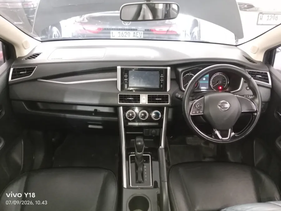 Foto Mobil Bekas Dashboard Nissan Livina 1.5 VL tahun 2019