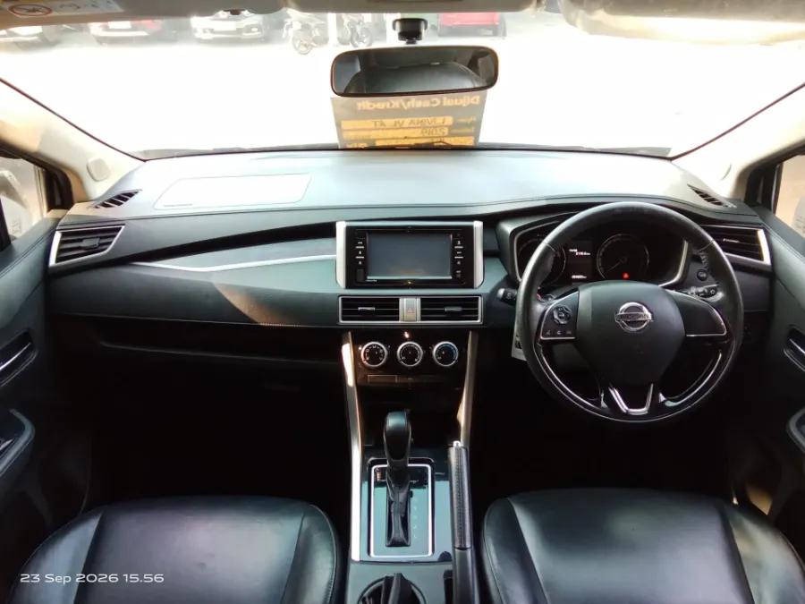 Foto Mobil Bekas Dashboard Nissan Livina 1.5 VL tahun 2019