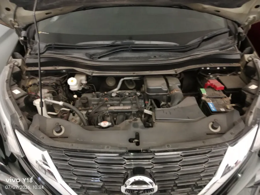 Foto Mobil Bekas Mesin Nissan Livina 1.5 VL tahun 2019