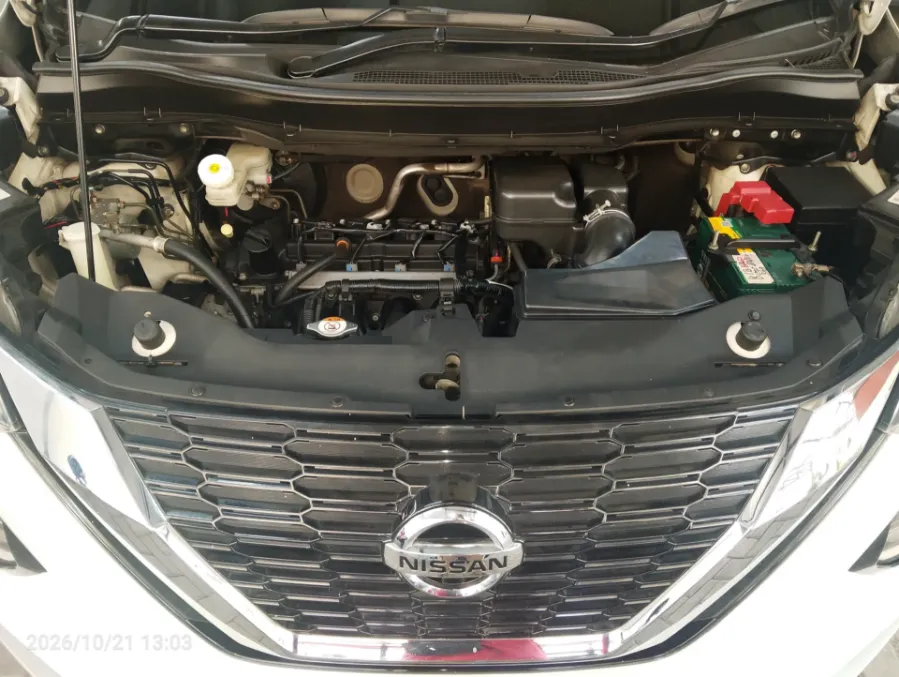 Foto Mobil Bekas Mesin Nissan Livina 1.5 VL tahun 2019