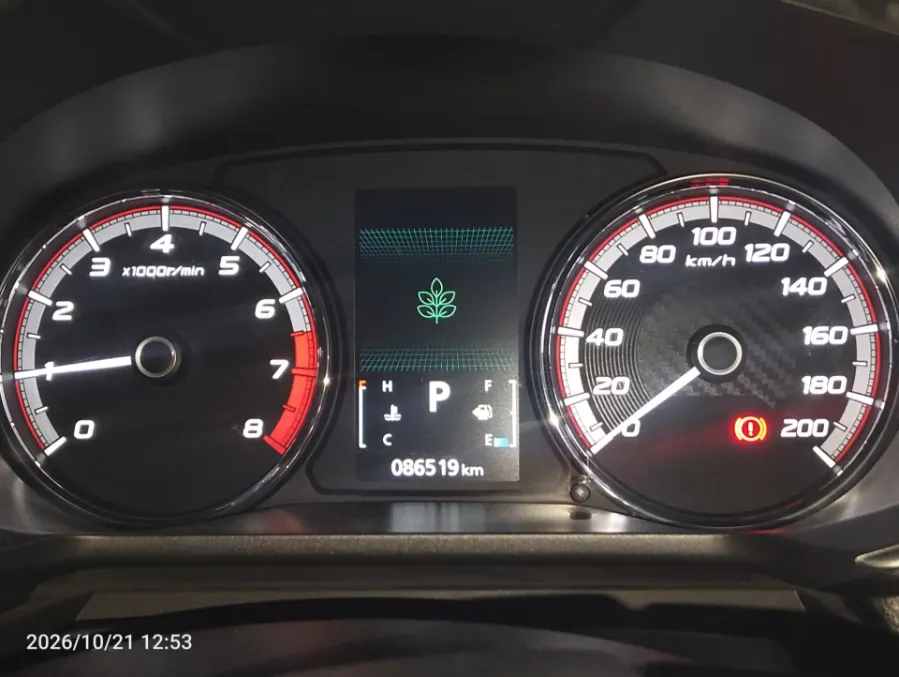 Foto Mobil Bekas Odometer Nissan Livina 1.5 VL tahun 2019