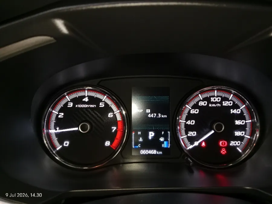 Foto Mobil Bekas Odometer Nissan Livina 1.5 VL tahun 2022