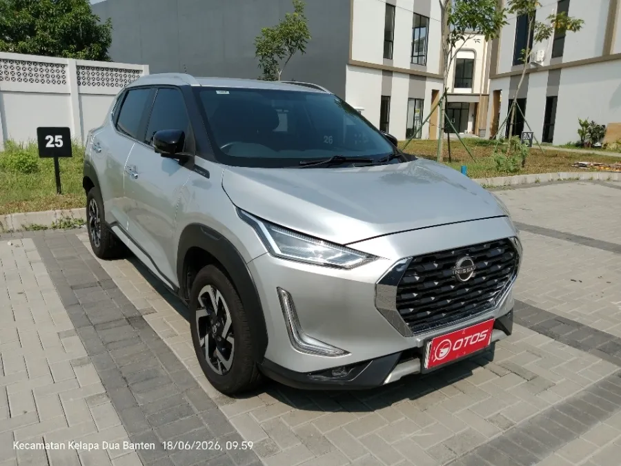 Foto Mobil Bekas Kanan Depan Nissan Magnite 1.0 Turbo tahun 2021