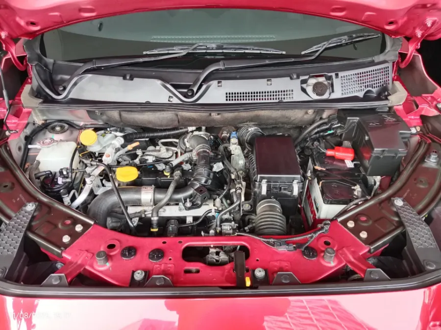 Foto Mobil Bekas Mesin Nissan Magnite 1.0 Turbo tahun 2021