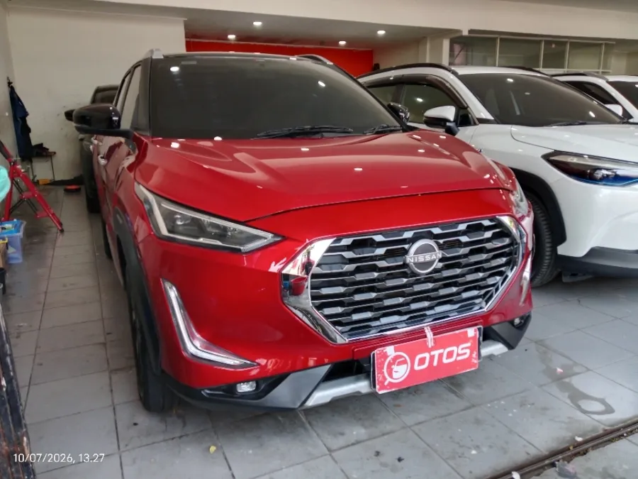 Foto Mobil Bekas Kanan Depan Nissan Magnite 1.0 Turbo tahun 2022