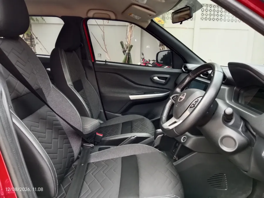 Foto Mobil Bekas Kabin Depan Nissan Magnite 1.0 Turbo tahun 2023