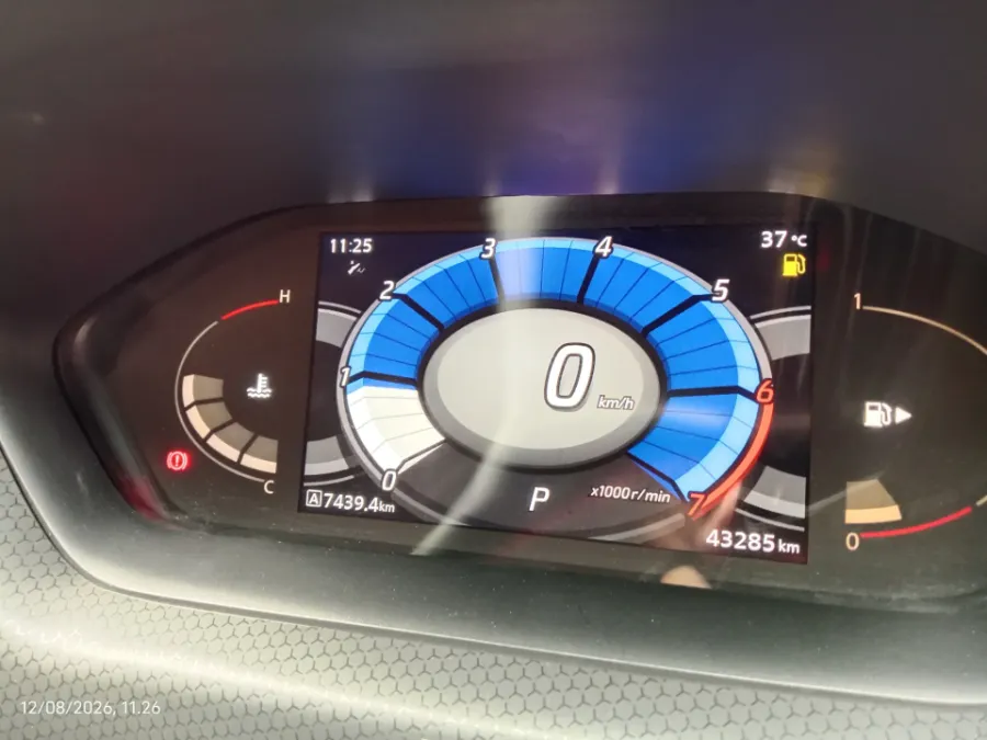Foto Mobil Bekas Odometer Nissan Magnite 1.0 Turbo tahun 2023