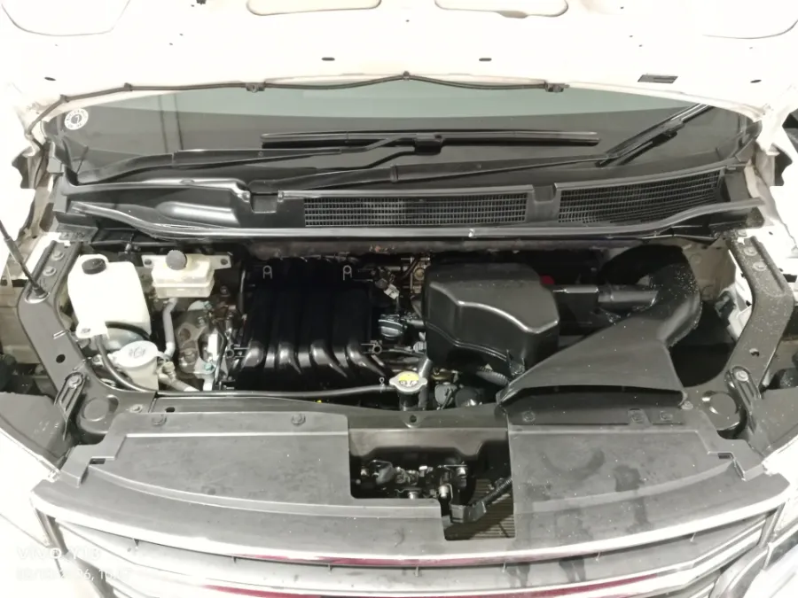 Foto Mobil Bekas Mesin Nissan Serena 1.5 tahun 2017