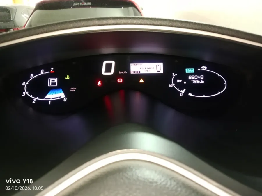 Foto Mobil Bekas Odometer Nissan Serena 1.5 tahun 2017