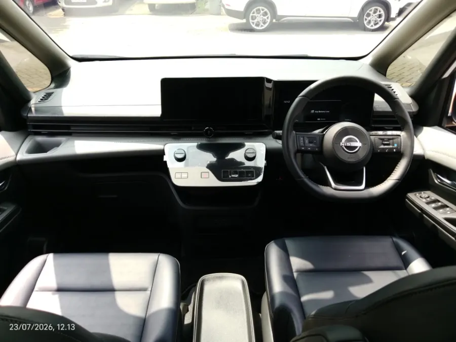 Foto Mobil Bekas Dashboard Nissan Serena 1.5 e-Power Highway Star tahun 2024