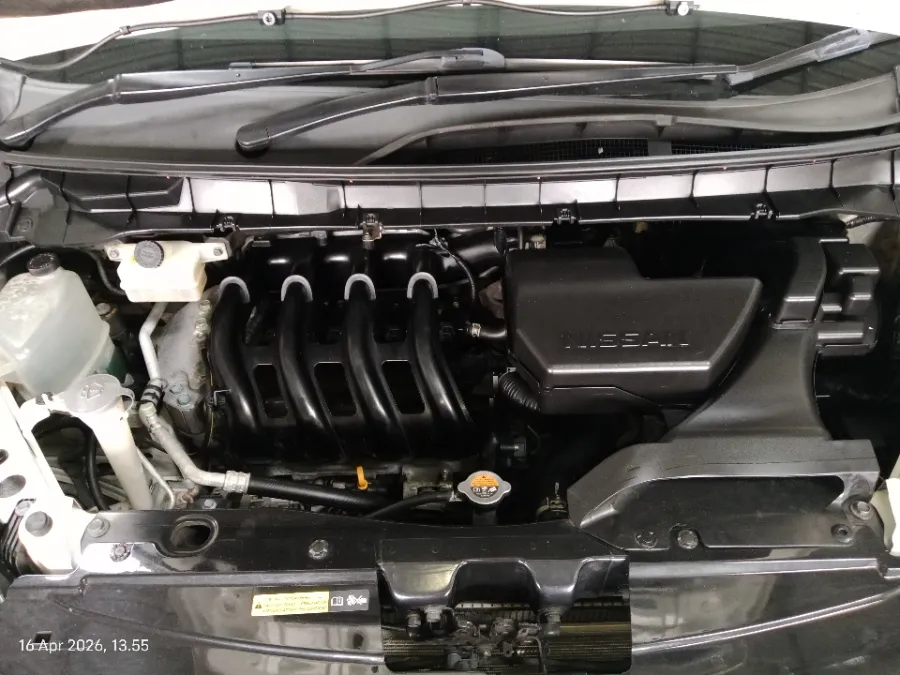 Foto Mobil Bekas Mesin Nissan Serena 2.0 tahun 2018