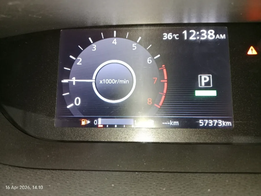 Foto Mobil Bekas Odometer Nissan Serena 2.0 tahun 2018