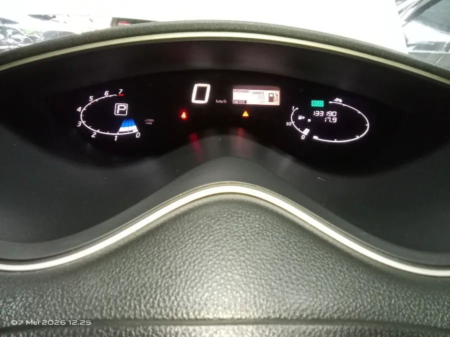 Foto Mobil Bekas Odometer Nissan Serena 2.0 Highway Star tahun 2013