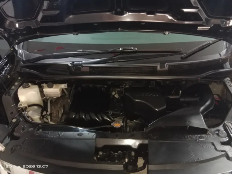 Foto Mobil Bekas Mesin Nissan Serena 2.0 Highway Star tahun 2016
