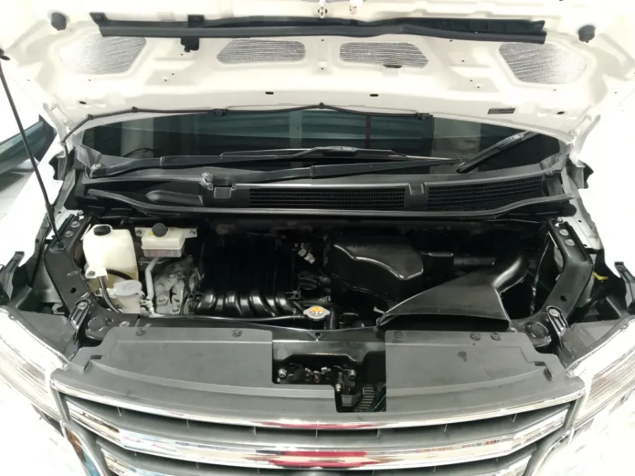 Foto Mobil Bekas Mesin Nissan Serena 2.0 Highway Star tahun 2016