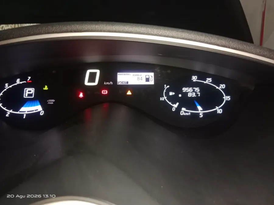 Foto Mobil Bekas Odometer Nissan Serena 2.0 Highway Star tahun 2016