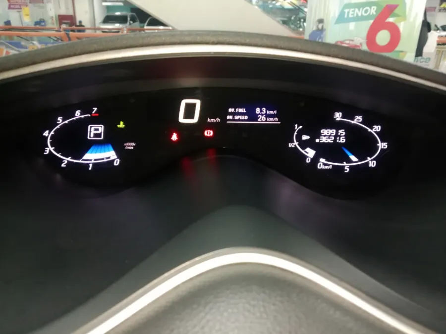 Foto Mobil Bekas Odometer Nissan Serena 2.0 Highway Star tahun 2016