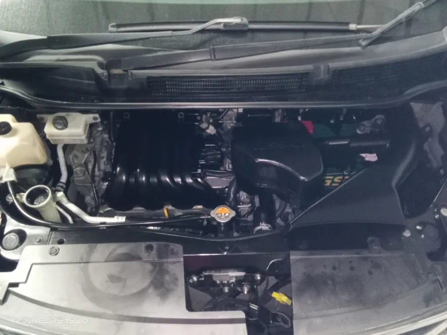 Foto Mobil Bekas Mesin Nissan Serena 2.0 Highway Star tahun 2017