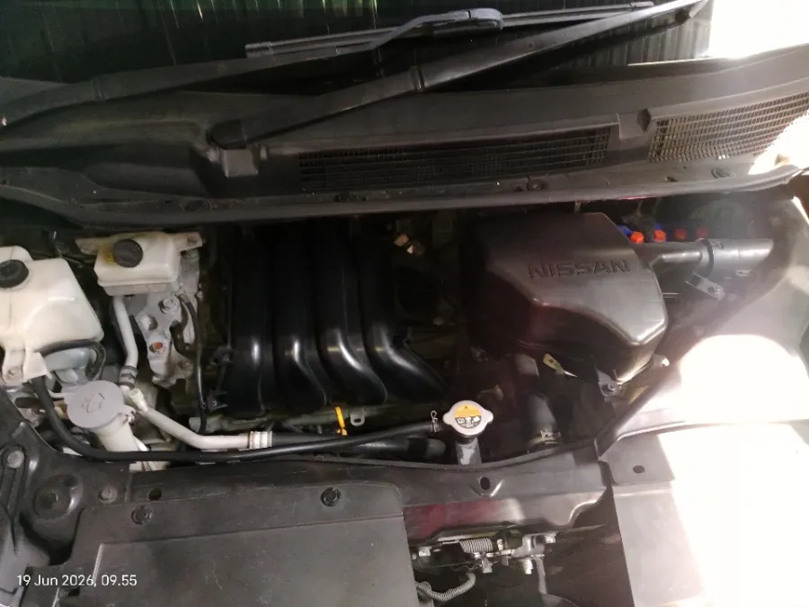 Foto Mobil Bekas Mesin Nissan Serena 2.0 Highway Star tahun 2017