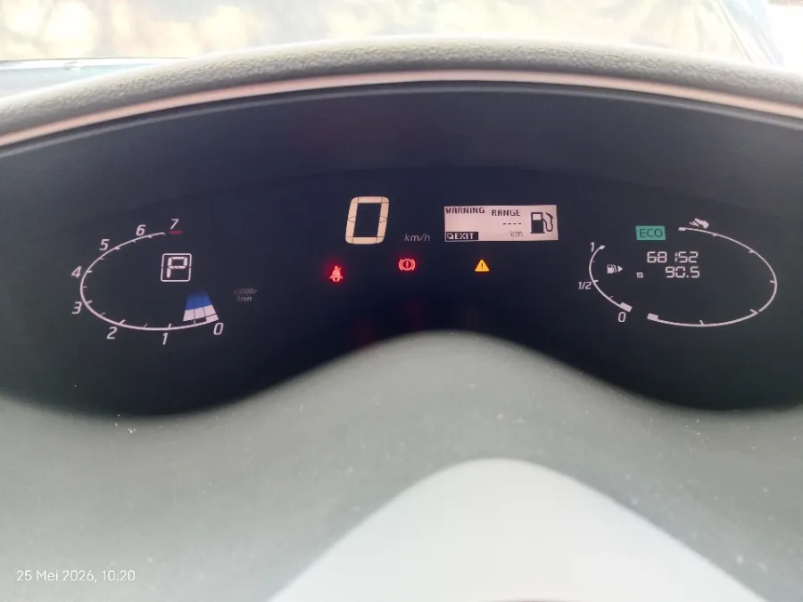 Foto Mobil Bekas Odometer Nissan Serena 2.0 Highway Star tahun 2017
