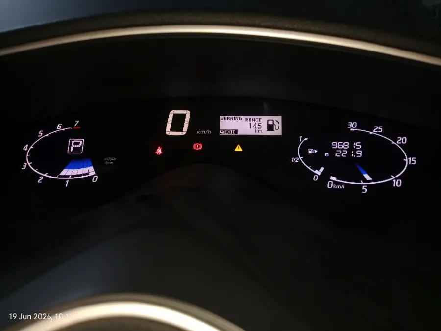 Foto Mobil Bekas Odometer Nissan Serena 2.0 Highway Star tahun 2017