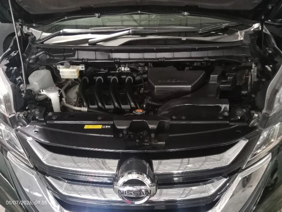 Foto Mobil Bekas Mesin Nissan Serena 2.0 Highway Star tahun 2019
