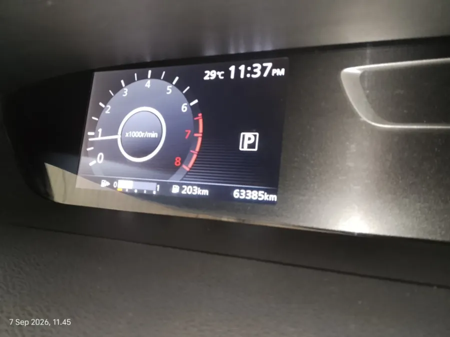 Foto Mobil Bekas Odometer Nissan Serena 2.0 Highway Star tahun 2019