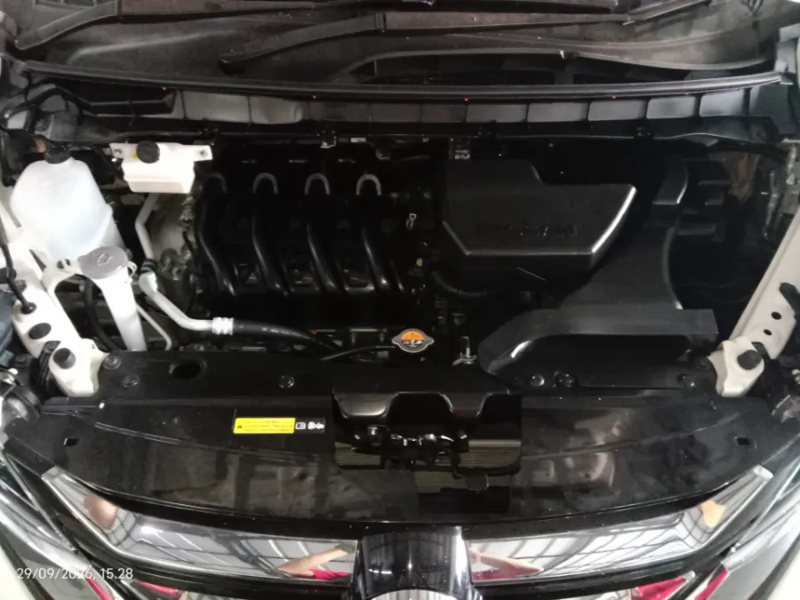 Foto Mobil Bekas Mesin Nissan Serena 2.0 Highway Star tahun 2023