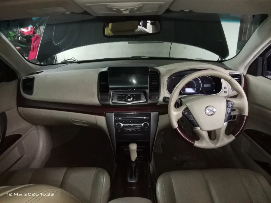 Foto Mobil Bekas Dashboard Nissan Teana 2.5 tahun 2013