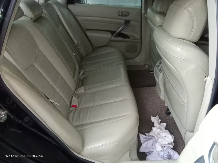 Foto Mobil Bekas Kabin Belakang Nissan Teana 2.5 tahun 2013