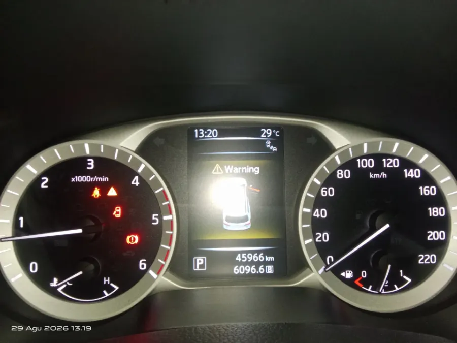 Foto Mobil Bekas Odometer Nissan Terra 2.5 4X2 VL tahun 2019