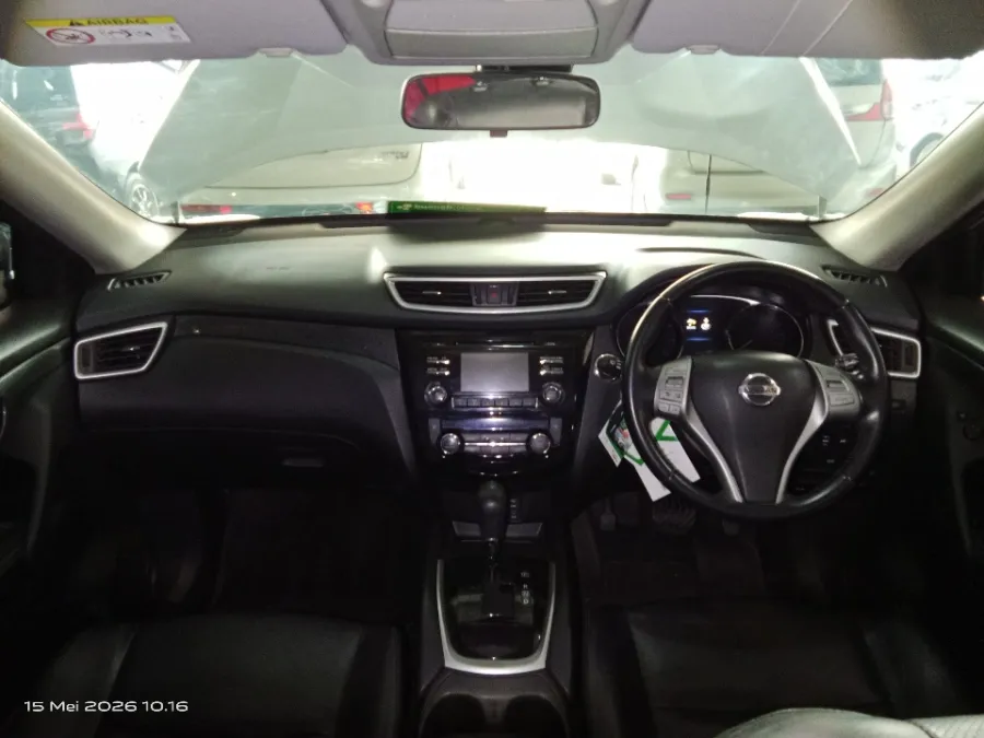 Foto Mobil Bekas Dashboard Nissan X-Trail 2.5 tahun 2014
