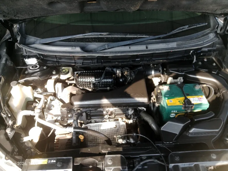 Foto Mobil Bekas Mesin Nissan X-Trail 2.5 tahun 2014