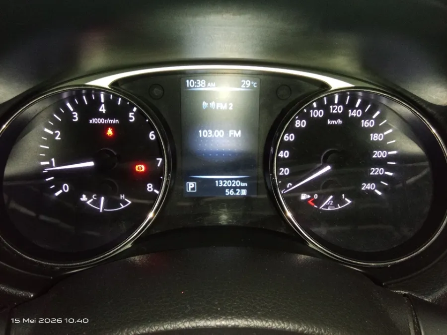 Foto Mobil Bekas Odometer Nissan X-Trail 2.5 tahun 2014