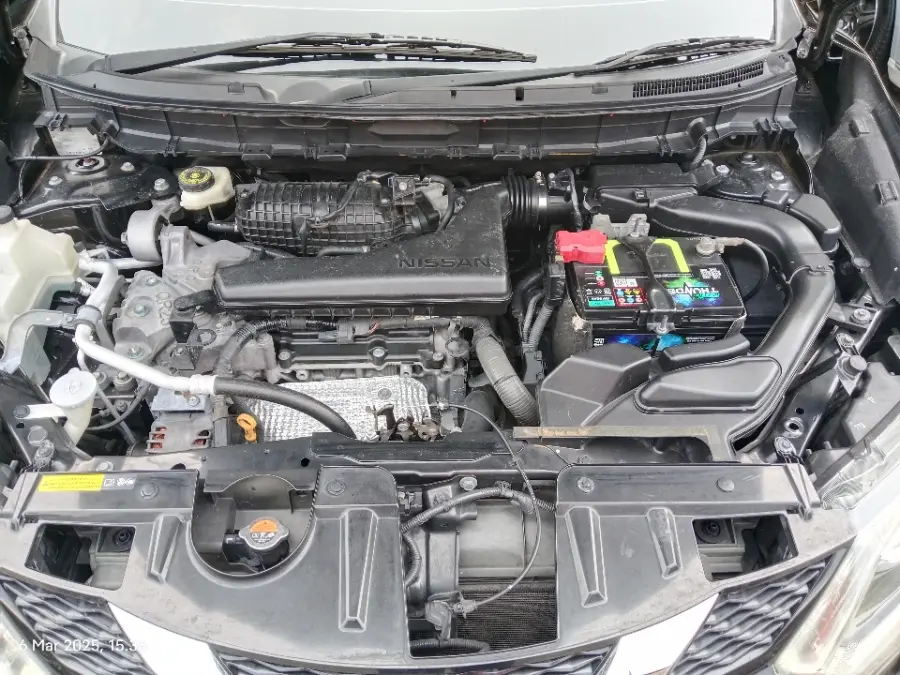 Foto Mobil Bekas Mesin Nissan X-Trail 2.5 tahun 2015