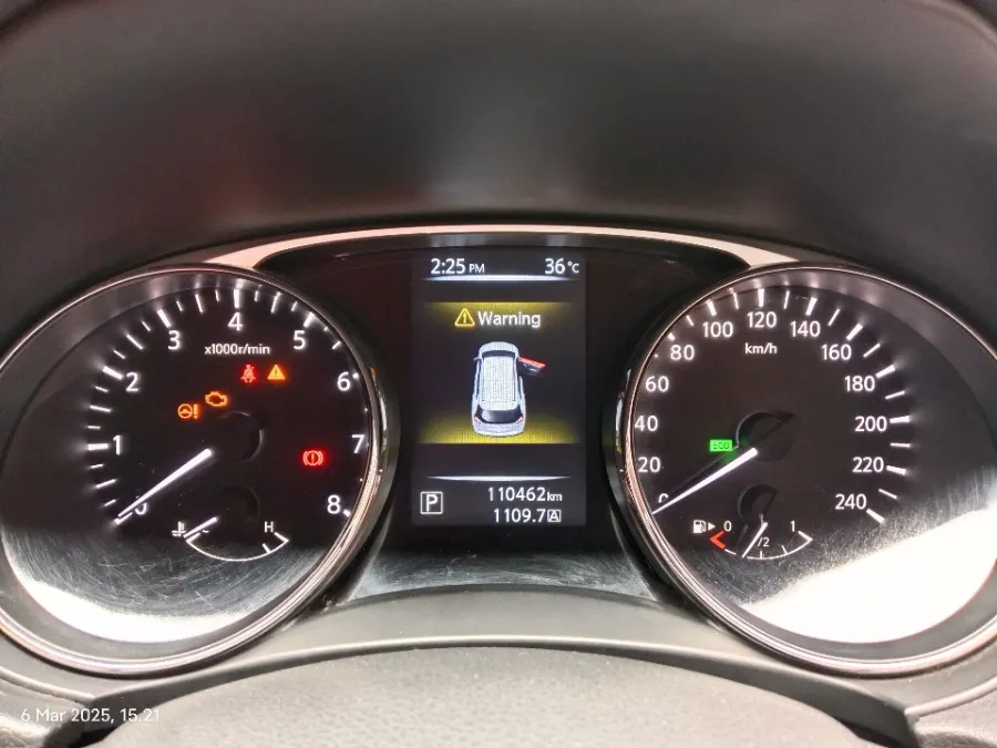 Foto Mobil Bekas Odometer Nissan X-Trail 2.5 tahun 2015