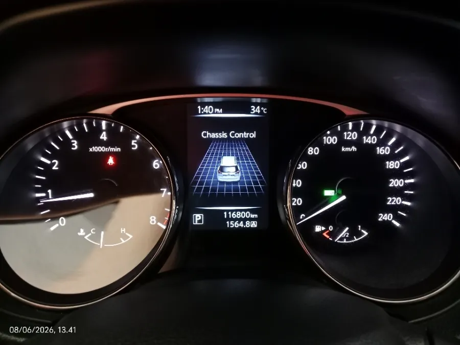 Foto Mobil Bekas Odometer Nissan X-Trail 2.5 tahun 2015